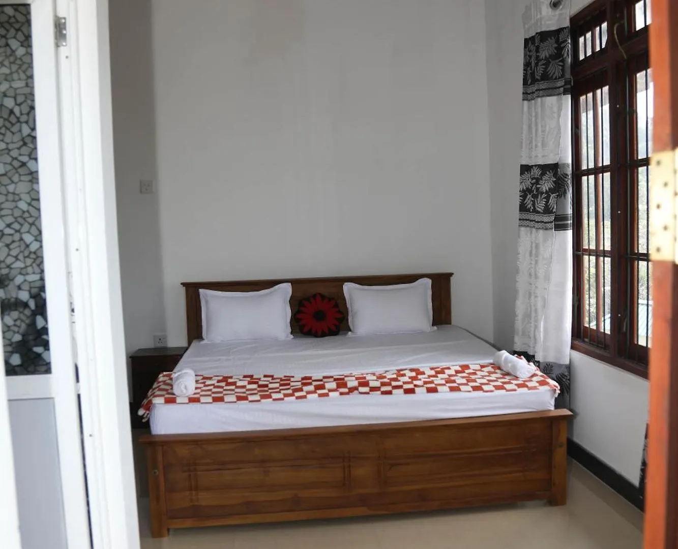 Mountain Bliss Villa Peradeniya Guest house