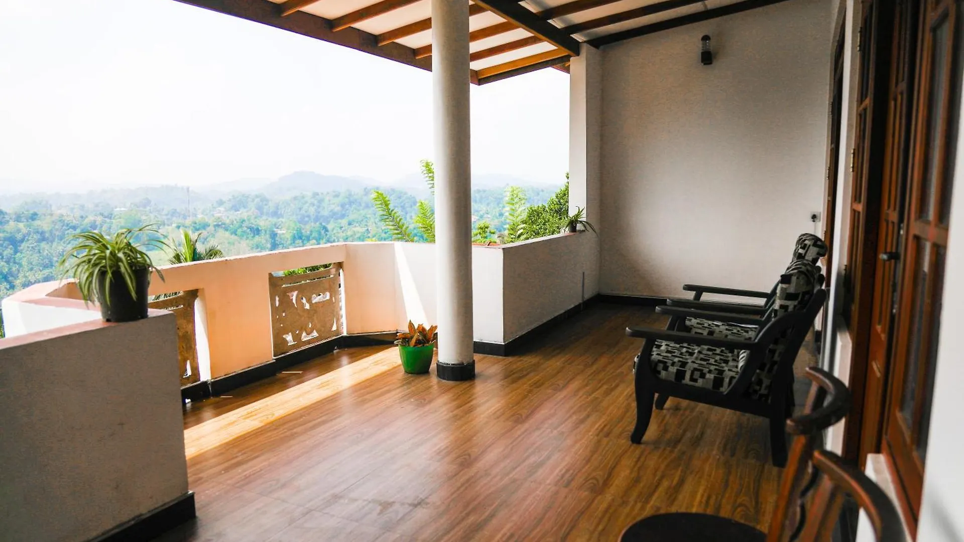 Mountain Bliss Villa Peradeniya