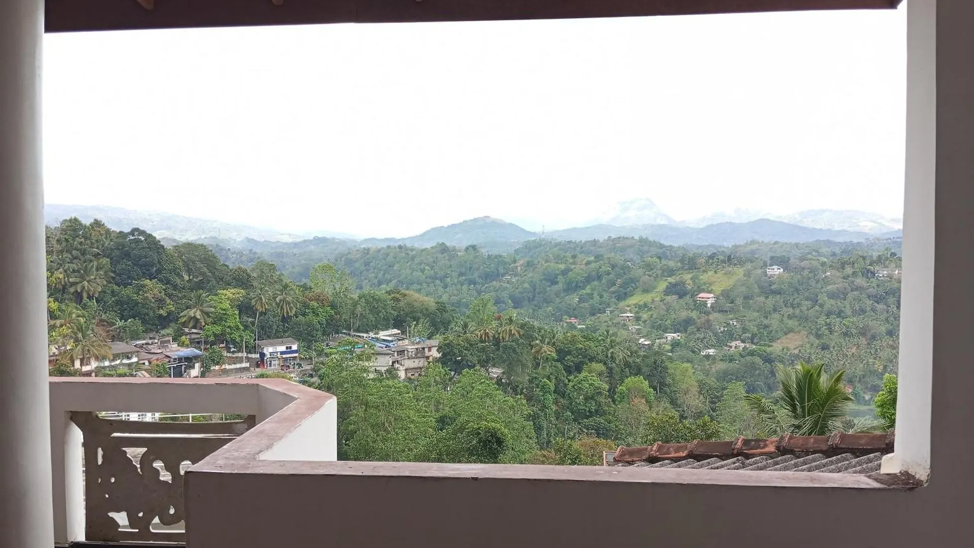 Mountain Bliss Villa Peradeniya Sri Lanka