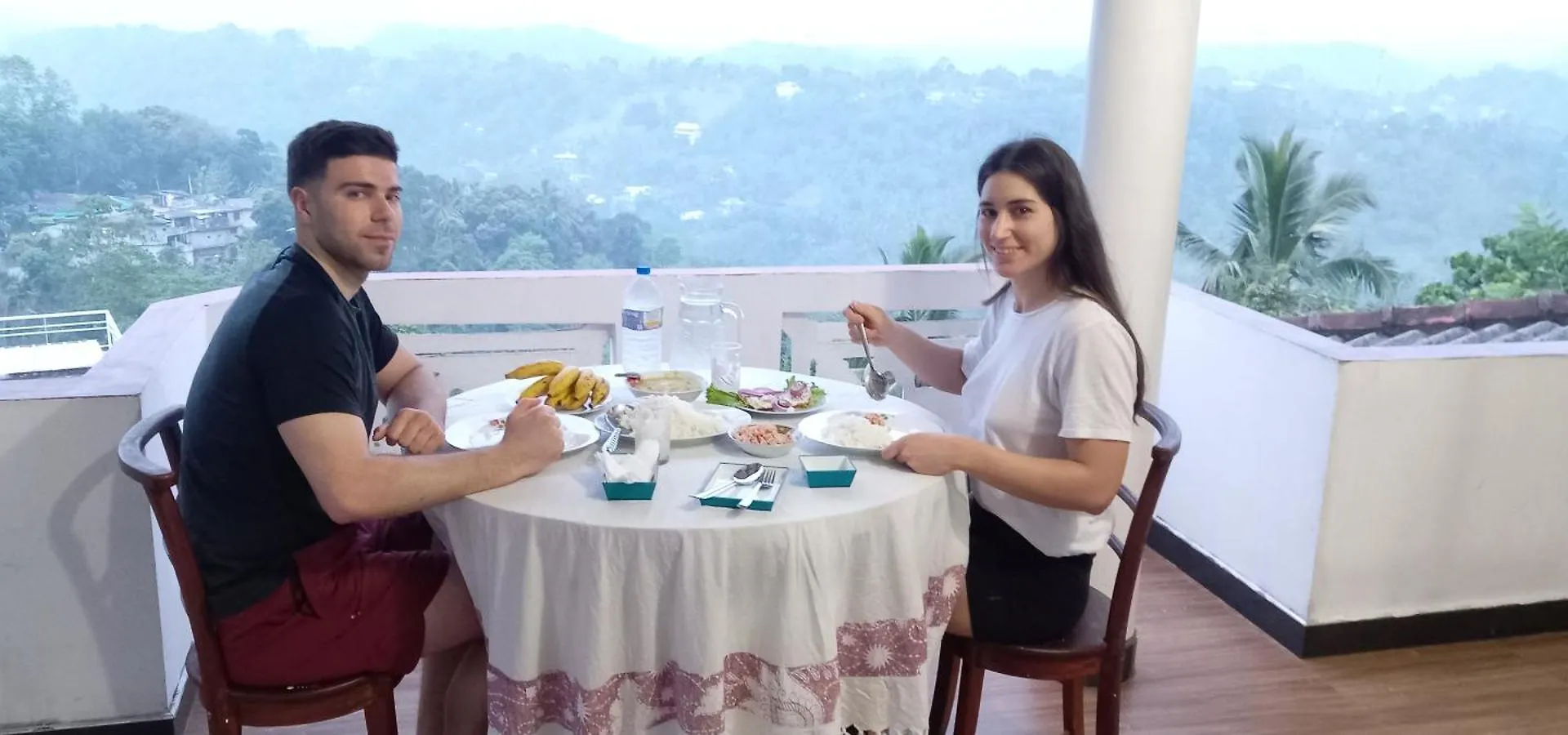 Mountain Bliss Villa Peradeniya Guest house